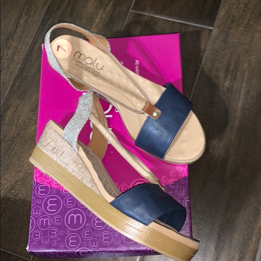 size 7 sandals